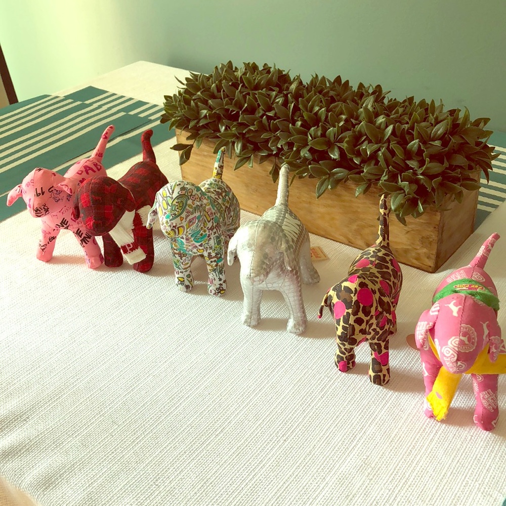 Six Victoria’s Secret PINK dogs -collectible-